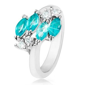 Lesklý prsteň striebornej farby, modré zirkónové zrnká, číre zirkóniky - Veľkosť: 50 mm