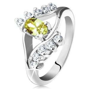 Lesklý prsteň v striebornej farbe, hladké a zirkónové línie, svetlozelený ovál - Veľkosť: 58 mm