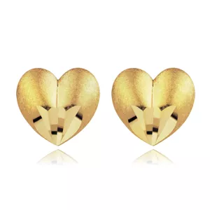Náušnice zo žltého 9K zlata - vypuklé štruktúrované srdce, skosený cíp