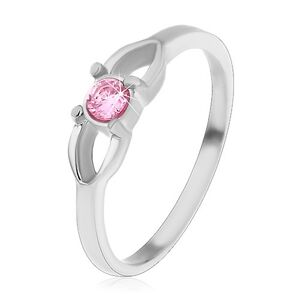 Oceľový detský prsteň, kontúra mašličky a okrúhly ružový zirkón v strede - Veľkosť: 44 mm