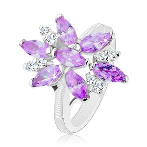Prsteň v striebornej farbe, veľký kvet z fialových a čírych zirkónov - Veľkosť: 49 mm
