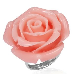 Prsteň z ocele - ružový rozkvitnutý kvet zo živice - Veľkosť: 57 mm