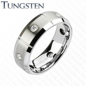 Wolfrámový prsteň s brúsenými obdĺžnikmi a zirkónmi - Veľkosť: 55 mm