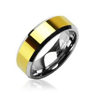 Wolfrámový prsteň so skosenými hranami a stredovým pásom v zlatej farbe, 8 mm - Veľkosť: 61 mm