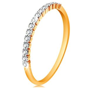Zlatý 14K prsteň - pás trblietavých čírych zirkónikov, lesklé ramená - Veľkosť: 55 mm