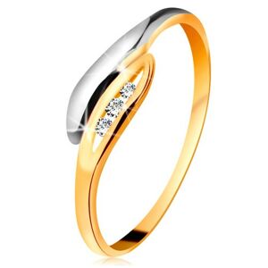 Zlatý diamantový prsteň 585 - dvojfarebné zahnuté lístočky, tri číre brilianty - Veľkosť: 56 mm