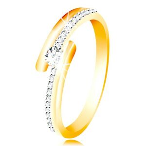 Zlatý prsteň 585 - rozdvojené ramená, vystúpený okrúhly zirkón čírej farby - Veľkosť: 60 mm